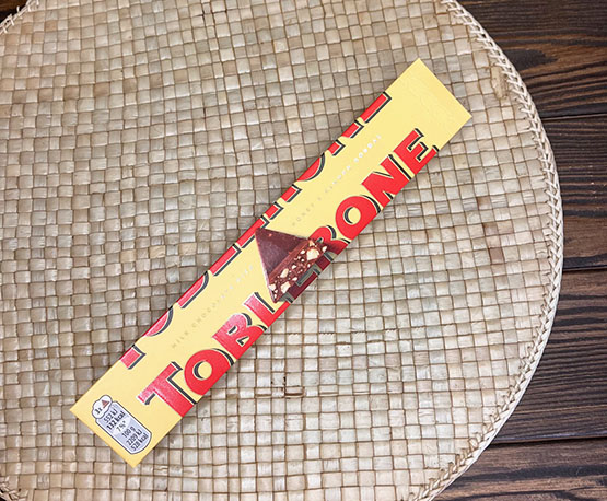 Молочный шоколад «Toblerone» с медово-миндальной нугой 100 г